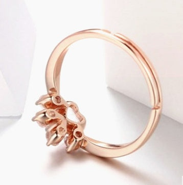 Classy Cat Ring Premium Style Set featuring a stylish rose gold design with detailed charm.