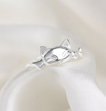 Classy Cat Ring Premium Style Set featuring a silver cat design on a delicate ring.