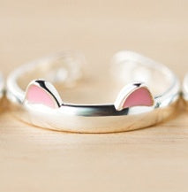 Classy Cat Ring Premium Style Set featuring minimalist cat ear design in silver and pink.