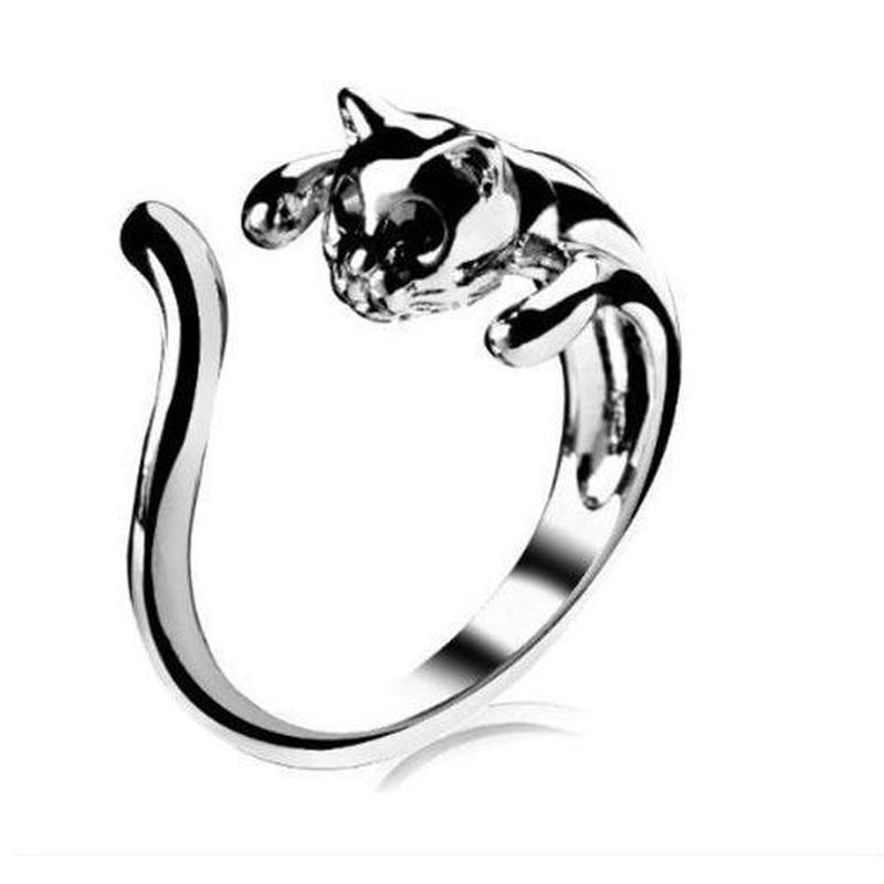 Classy Cat Ring Premium Style Set showcasing a stylish cat design in a shiny silver finish.