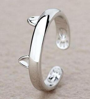 Classy Cat Ring Premium Style Set showcasing a sleek silver design with cat ear details, perfect for stylish outfits.